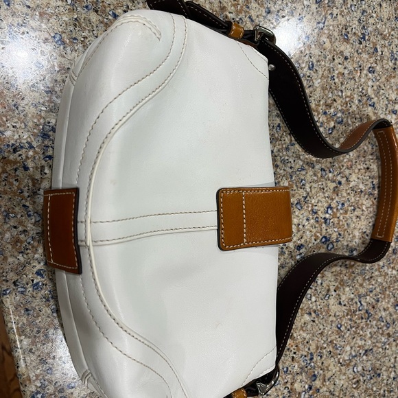 Coach purse - Picture 3 of 6